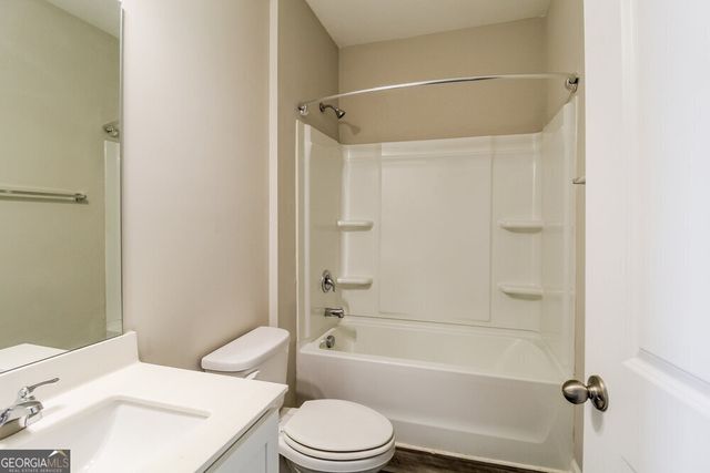 3954 Kendrick Circle, Loganville, GA 30052