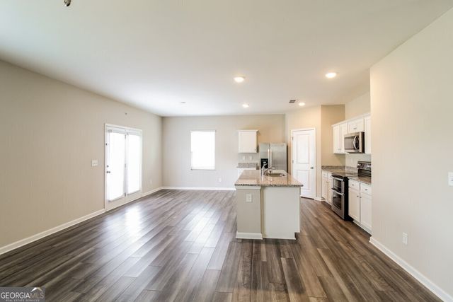 3954 Kendrick Circle, Loganville, GA 30052