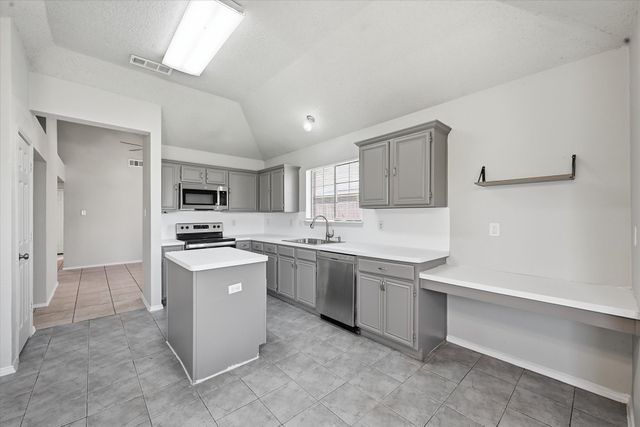 2338 Stillwater Drive, Mesquite, TX 75181