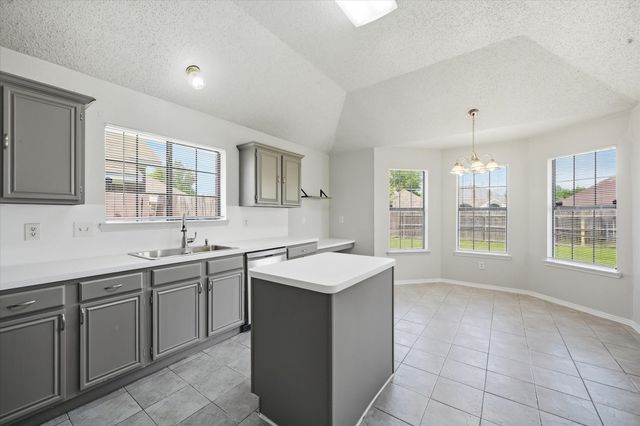 2338 Stillwater Drive, Mesquite, TX 75181