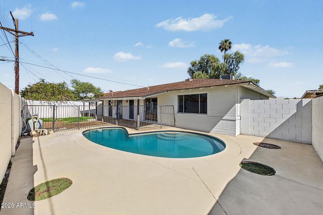4750 N 39TH Drive, Phoenix, AZ 85019