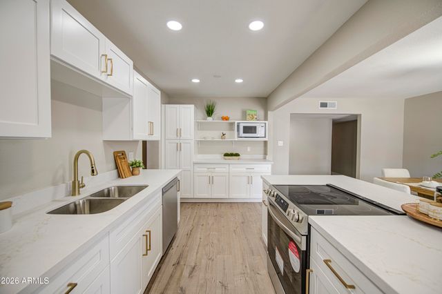 4750 N 39TH Drive, Phoenix, AZ 85019