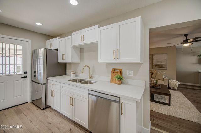 4750 N 39TH Drive, Phoenix, AZ 85019