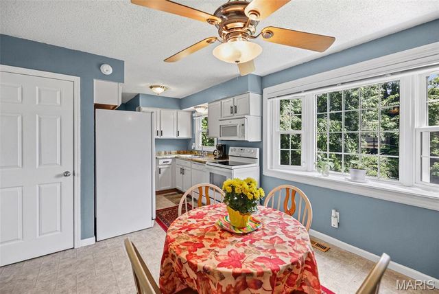 219 Patterson Place, Alton, IL 62002