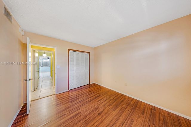 1750 NE 191st St 326-4, Miami, FL 33179