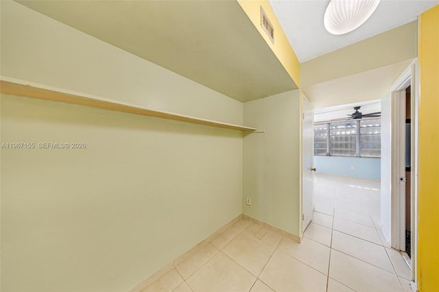 1750 NE 191st St 326-4, Miami, FL 33179