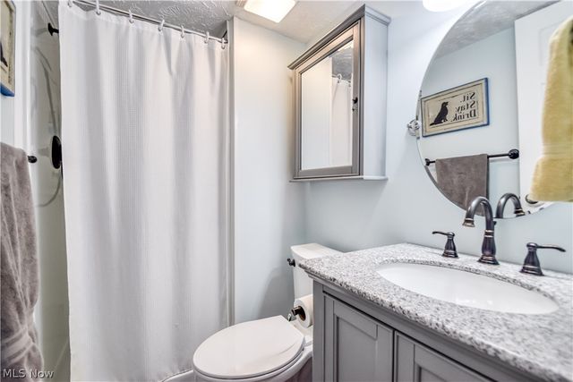 14552 Russell Lane, Novelty, OH 44072