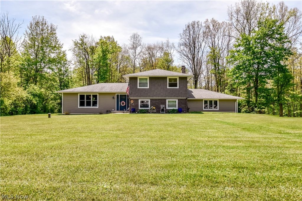 14552 Russell Lane, Novelty, OH 44072