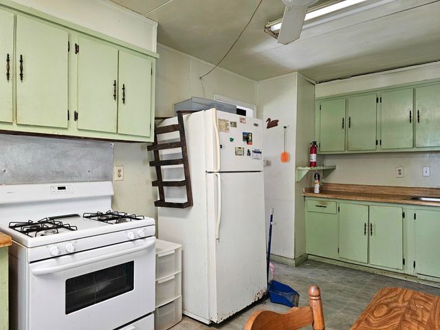 417 Robin Drive, Goose Creek, SC 29445