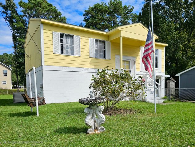 417 Robin Drive, Goose Creek, SC 29445