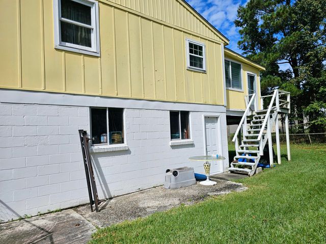 417 Robin Drive, Goose Creek, SC 29445