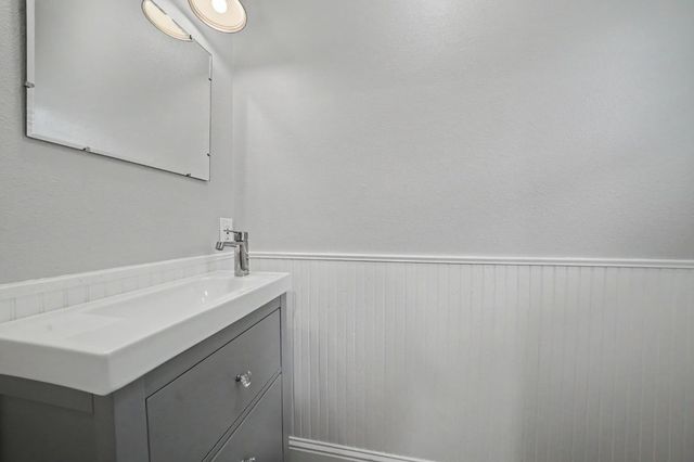 75 David Dr, Sutter Creek, CA 95685