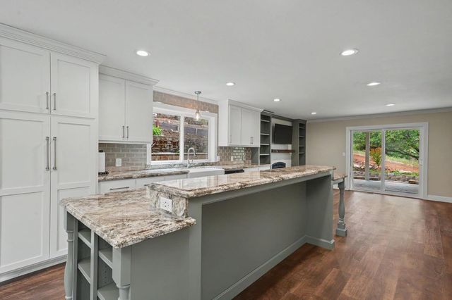 75 David Dr, Sutter Creek, CA 95685