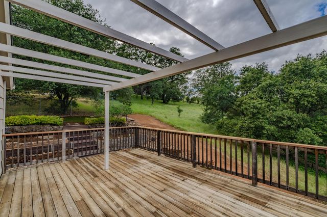 75 David Dr, Sutter Creek, CA 95685