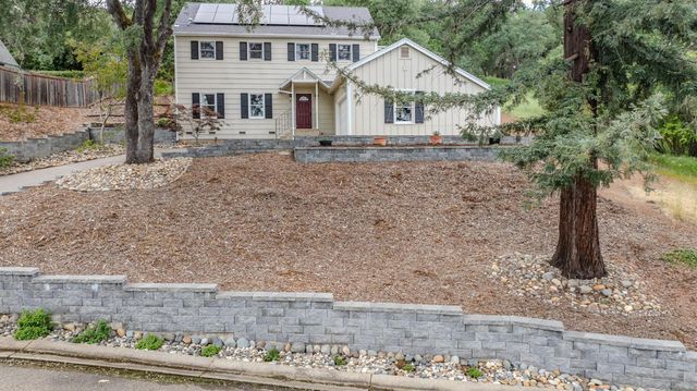 75 David Dr, Sutter Creek, CA 95685