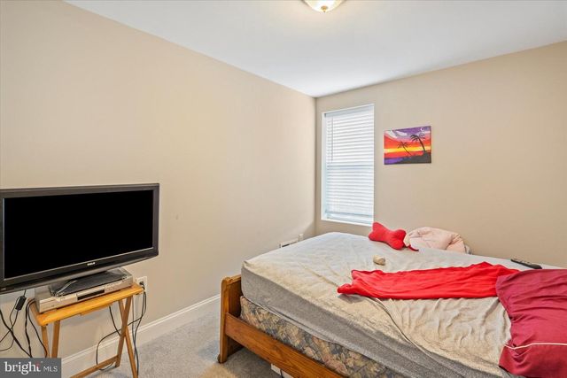 1234 N DECKER AVE, Baltimore, MD 21213