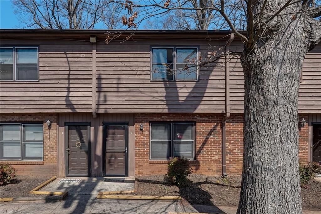 2224 Spring Garden Street, Greensboro, NC 27403