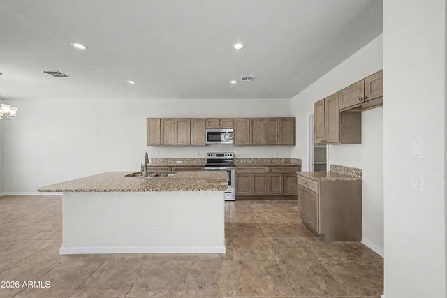25555 W WINSTON Drive, Buckeye, AZ 85326