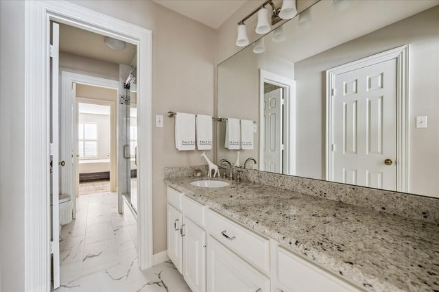 2907 Robinhood Street, West University Place, TX 77005