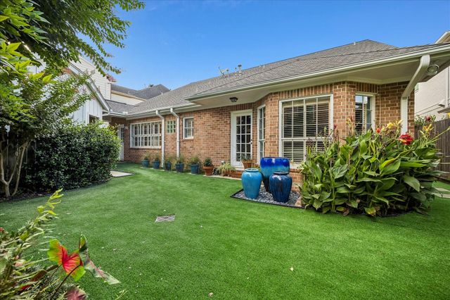 2907 Robinhood Street, West University Place, TX 77005