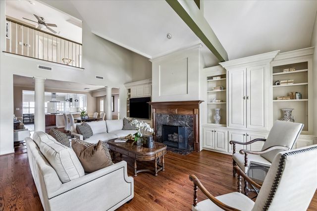 2907 Robinhood Street, West University Place, TX 77005