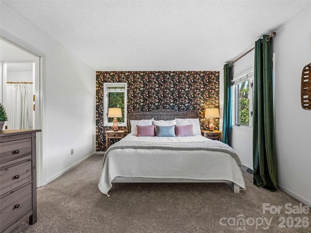 15 Gold Finch Court, Brevard, NC 28712