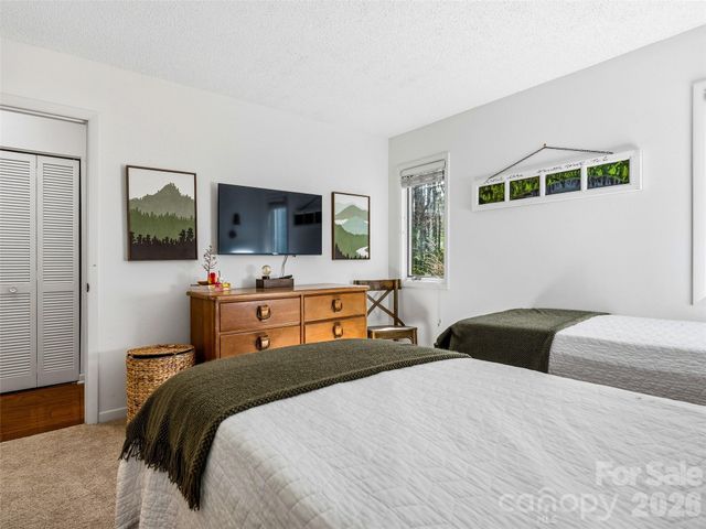 15 Gold Finch Court, Brevard, NC 28712