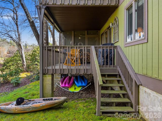 15 Gold Finch Court, Brevard, NC 28712