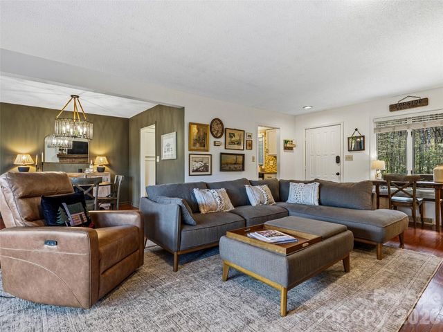 15 Gold Finch Court, Brevard, NC 28712