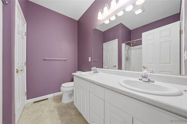 4883 Waterford Place, Lockport Town, NY 14094