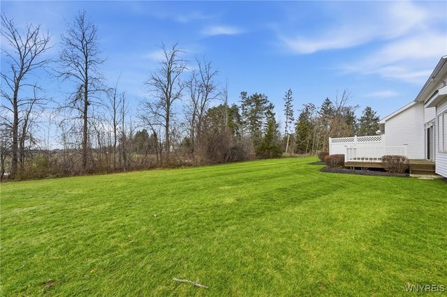 4883 Waterford Place, Lockport Town, NY 14094