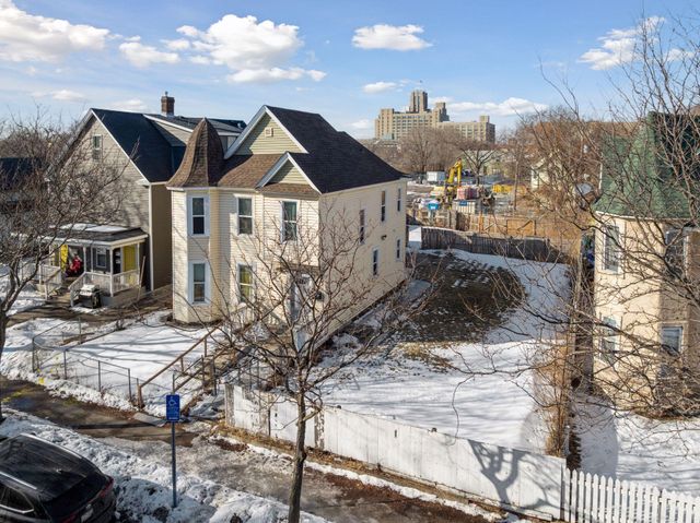 2832 15th Avenue S, Minneapolis, MN 55407