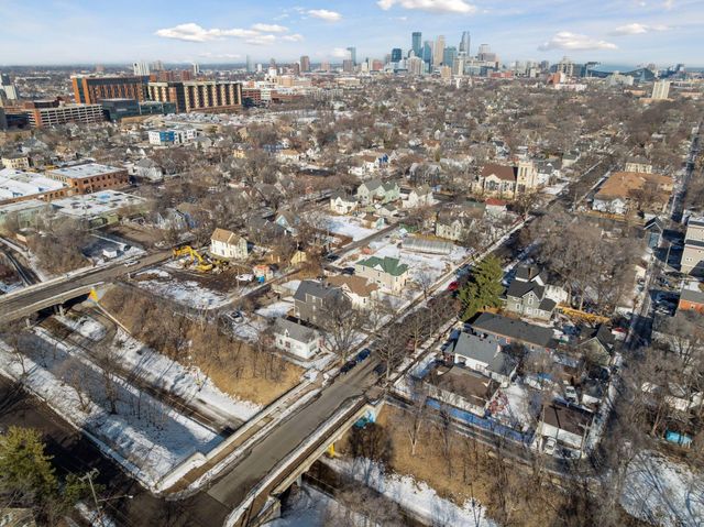 2832 15th Avenue S, Minneapolis, MN 55407