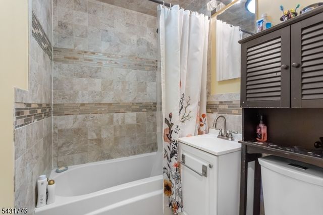 34 Decker Rd, Wanaque Boro, NJ 07420