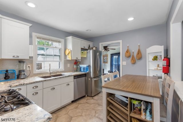 34 Decker Rd, Wanaque Boro, NJ 07420