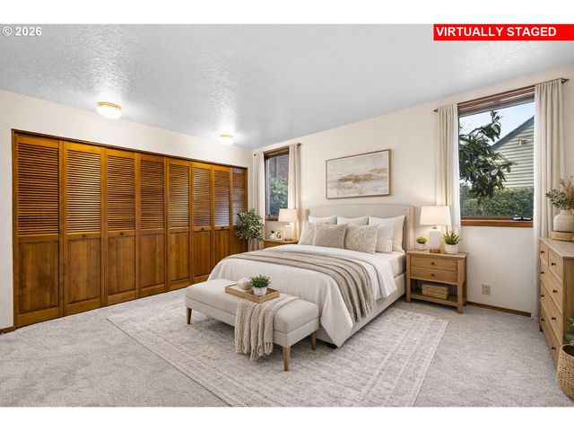 15025 Ne SACRAMENTO St 53, Portland, OR 97230