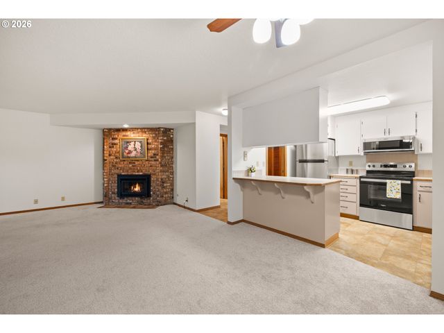 15025 Ne SACRAMENTO St 53, Portland, OR 97230