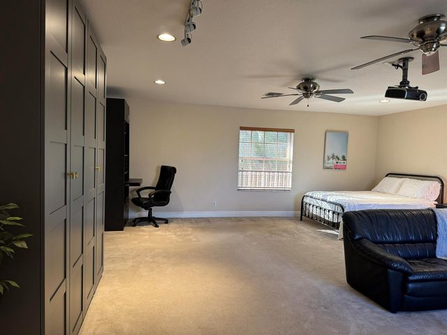 5884 NW 79th Way, Parkland, FL 33067