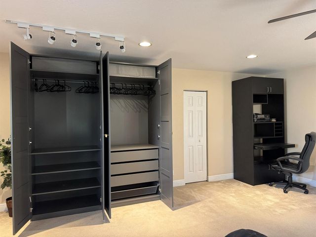 5884 NW 79th Way, Parkland, FL 33067