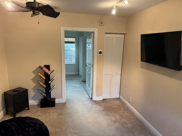 5884 NW 79th Way, Parkland, FL 33067