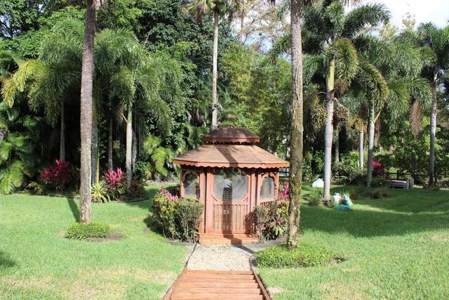 5884 NW 79th Way, Parkland, FL 33067