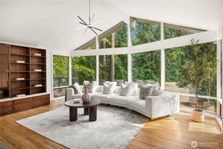 3718 130th Avenue NE, Bellevue, WA 98005
