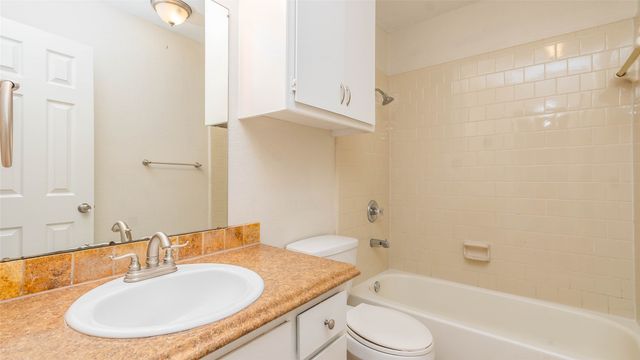 5621 Brent Drive, Haltom City, TX 76148
