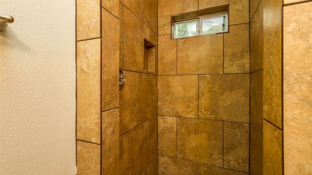 5621 Brent Drive, Haltom City, TX 76148
