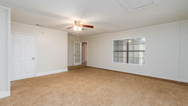 5621 Brent Drive, Haltom City, TX 76148