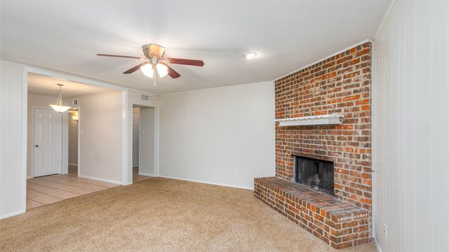 5621 Brent Drive, Haltom City, TX 76148