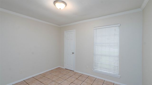 5621 Brent Drive, Haltom City, TX 76148