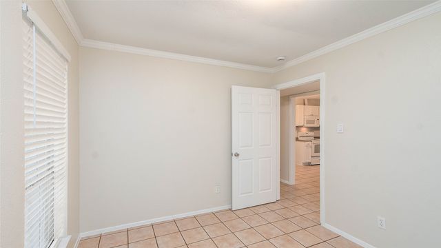 5621 Brent Drive, Haltom City, TX 76148