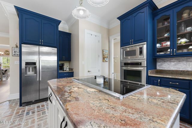 6405 Seawinds Boulevard, Biloxi, MS 39532