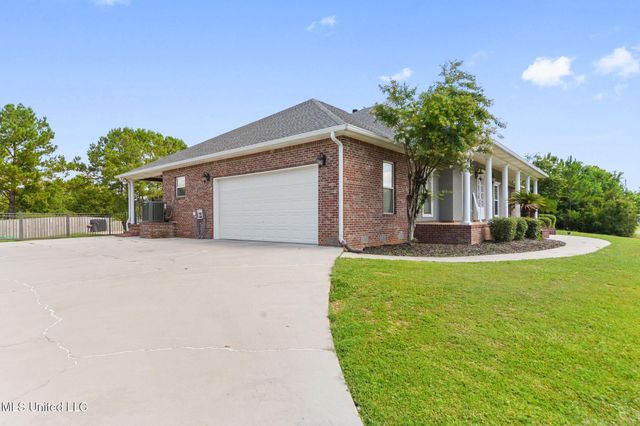 6405 Seawinds Boulevard, Biloxi, MS 39532